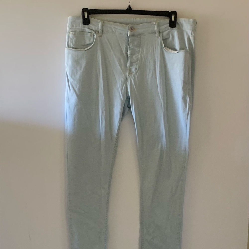 Hearts and Dagger’s men’s jeans Lite blue wash. Button fly 37” W x 42” L
